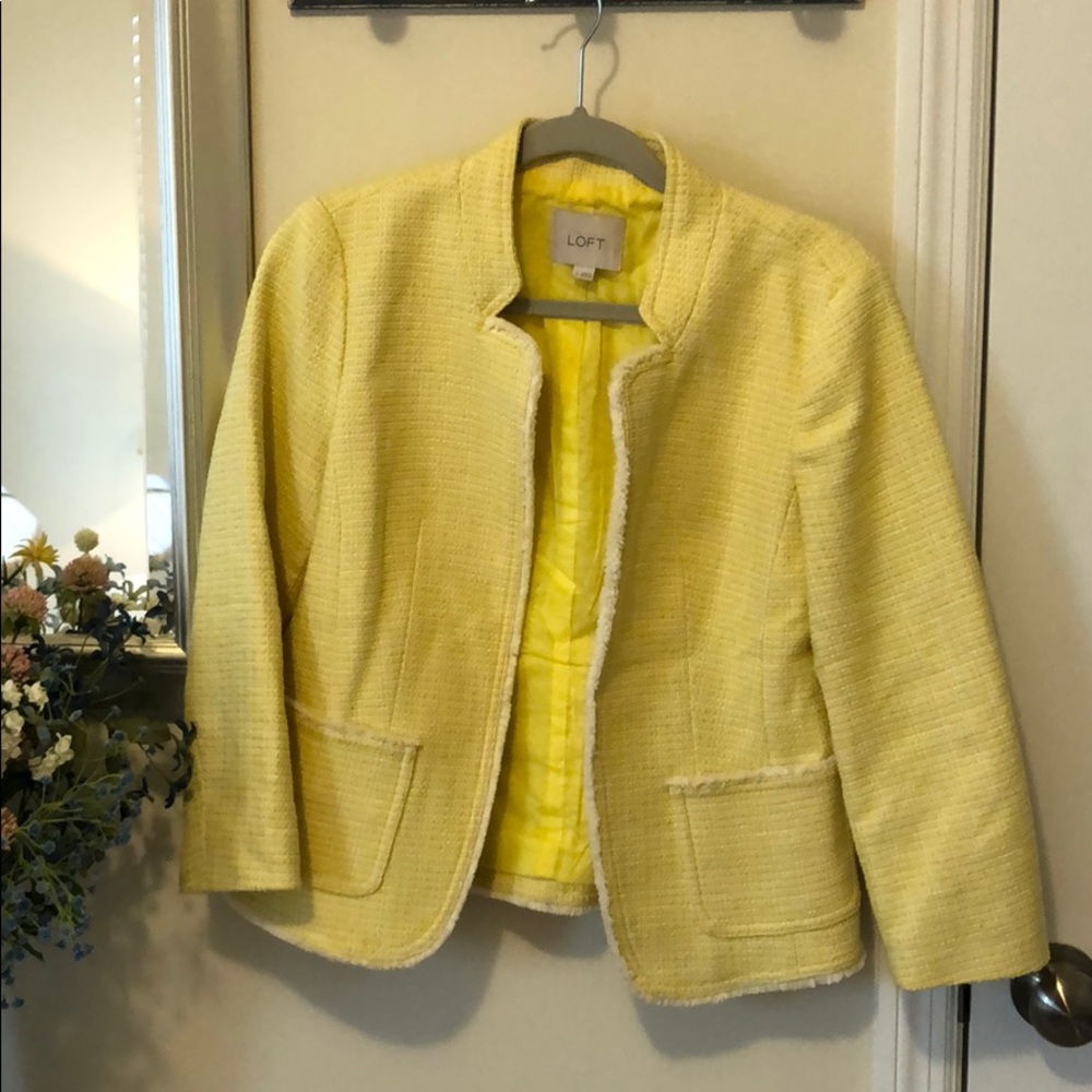🌸Spring is coming!🌸 Loft Yellow Blazer